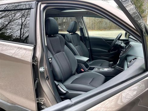 Used 2024 Subaru Forester Premium image 10