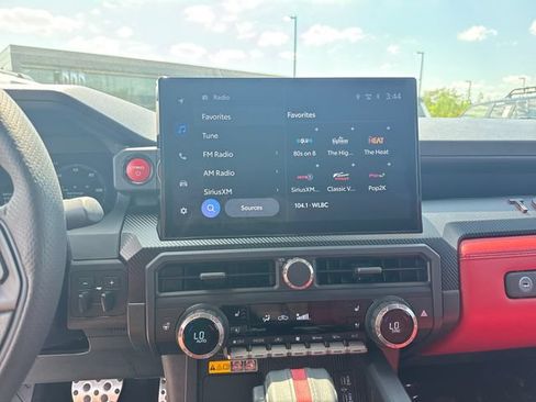 Used 2025 Toyota Tacoma TRD Pro AWD/4WD image 18