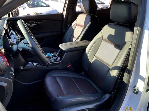 Used 2023 Chevrolet Blazer RS w/ Enhanced Convenience Package image 7