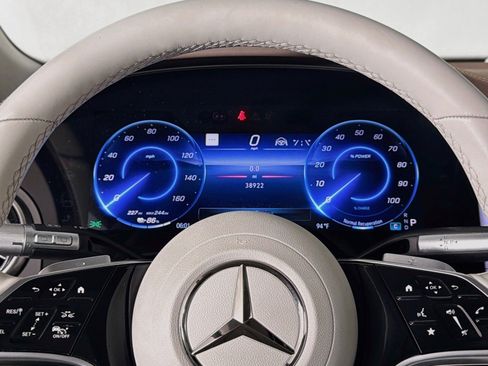 Certified 2023 Mercedes-Benz EQS 580 4MATIC SUV image 19