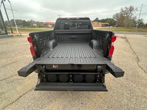 New 2026 Chevrolet Silverado 1500 ZR2 AWD/4WD image 36