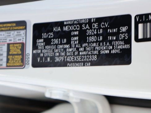 New 2025 Kia K4 LXS image 39