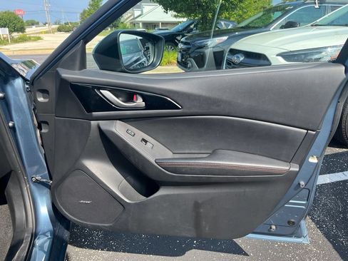 Used 2014 MAZDA MAZDA3 i Grand Touring FWD image 11