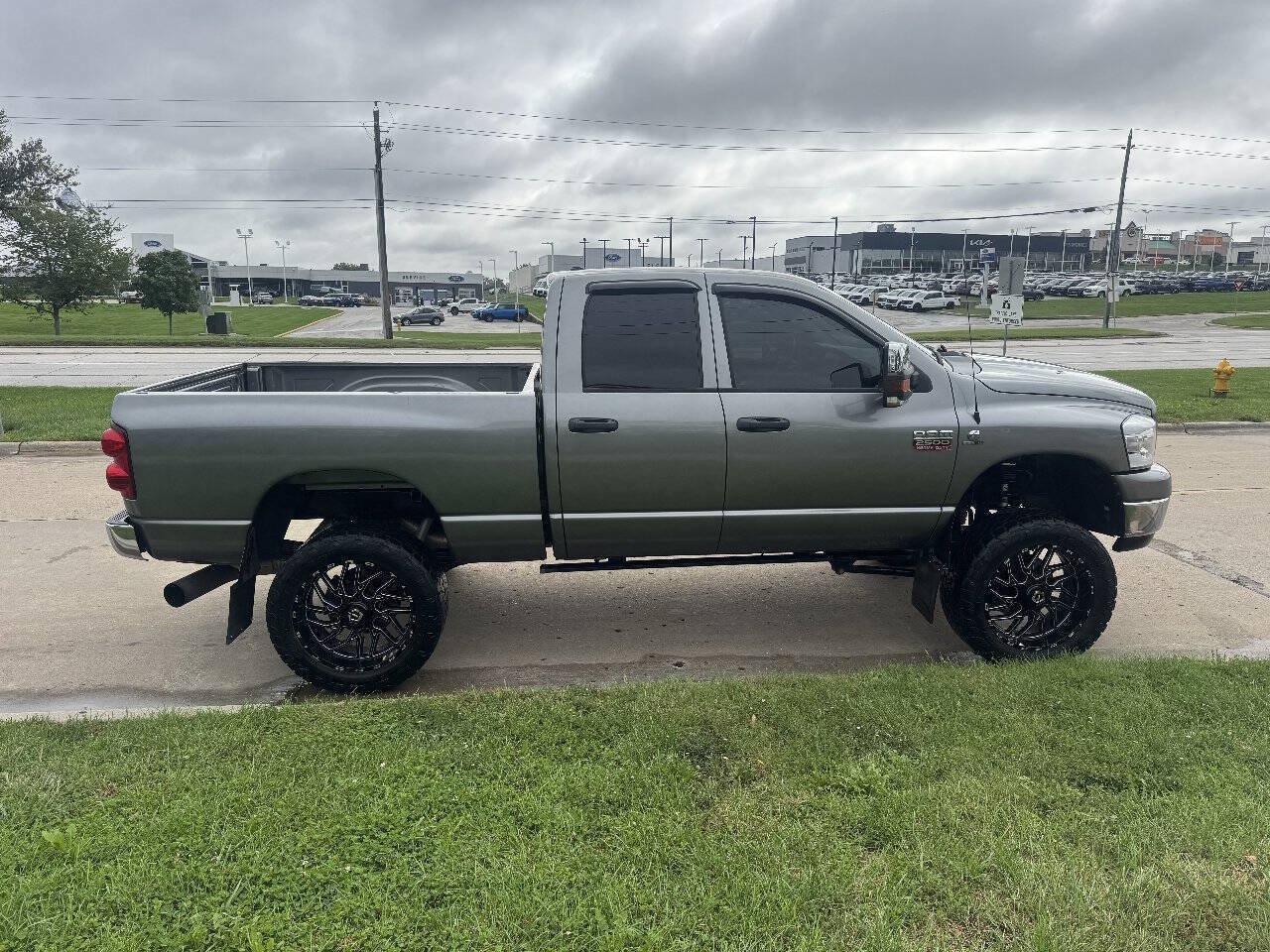 Used 2009 Dodge Ram 2500 Truck SLT w/ Popular Equipment Group AWD/4WD image 6