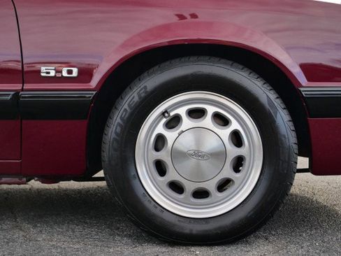 Used 1989 Ford Mustang LX image 42