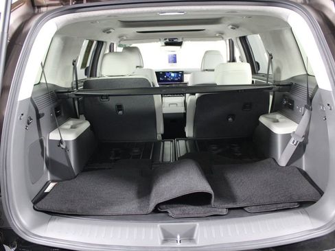 Used 2025 Hyundai Santa Fe Calligraphy image 16