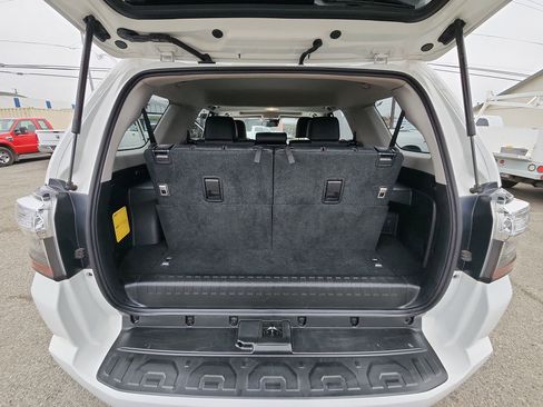 Used 2022 Toyota 4Runner SR5 Premium image 21