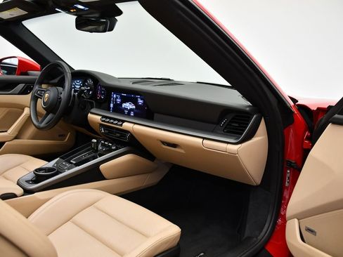 Used 2021 Porsche 911 Targa 4S image 48