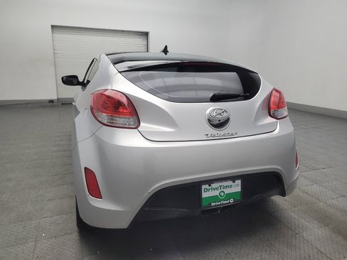 Used 2017 Hyundai Veloster Value Edition FWD image 6