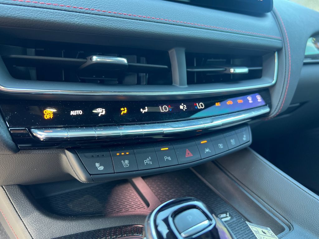 Used 2026 Cadillac CT5 V w/ Technology Package AWD/4WD image 18
