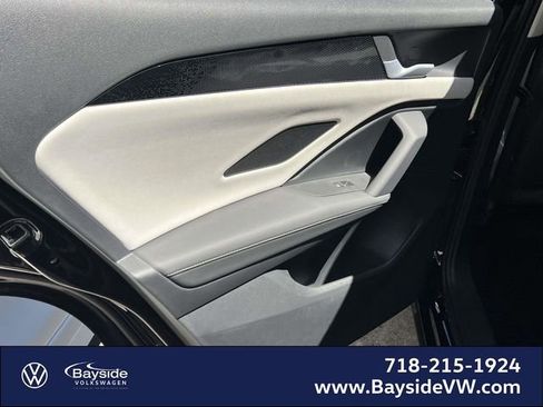 New 2026 Volkswagen Tiguan SE AWD/4WD image 16