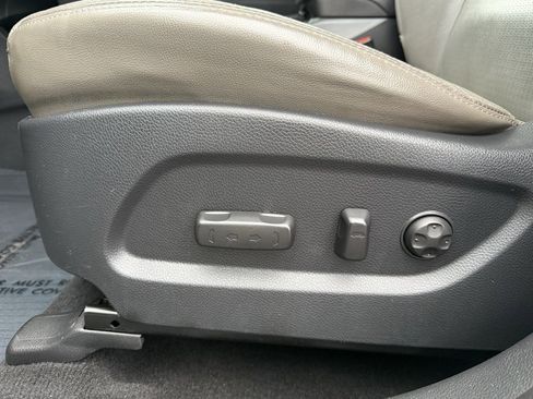 Used 2014 Hyundai Santa Fe Limited image 30