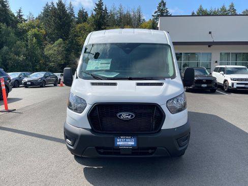 New 2026 Ford Transit 250 148 Medium Roof RWD image 15
