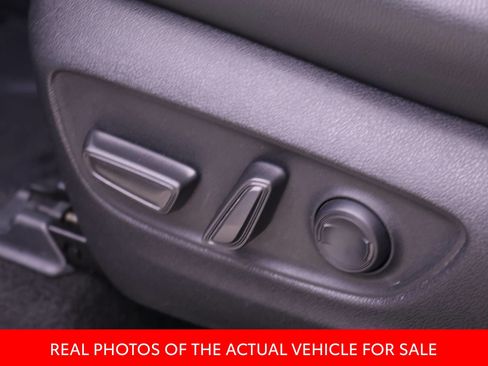 Used 2025 Toyota Grand Highlander FWD image 16