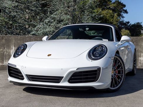 Used 2017 Porsche 911 Carrera 4S AWD/4WD image 55