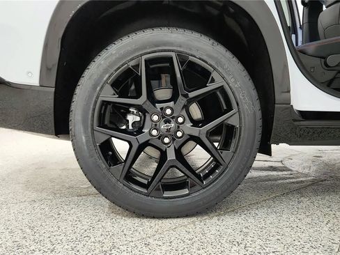 New 2026 Chevrolet Traverse RS AWD/4WD image 13