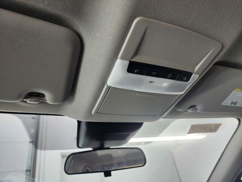 Used 2023 Nissan Sentra SV image 12