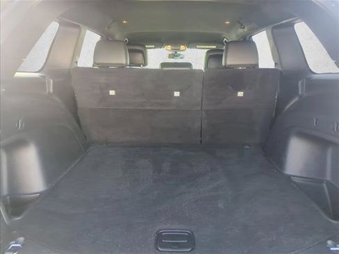 Used 2021 Jeep Grand Cherokee Laredo X image 5