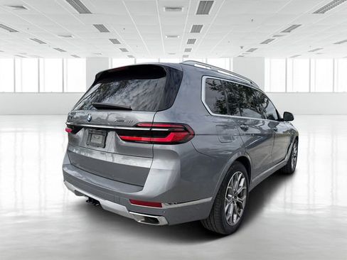 Certified 2023 BMW X7 xDrive40i w/ Premium Package image 3