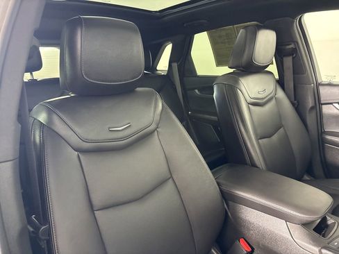 Used 2025 Cadillac XT5 Premium Luxury image 29