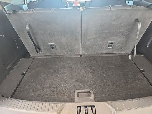 Used 2023 Ford Explorer XLT w/ Equipment Group 202A AWD/4WD image 30