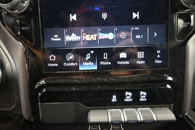 Used 2026 RAM 1500 Laramie AWD/4WD image 26