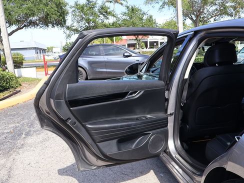 Used 2023 Genesis G80 2.5T RWD image 25