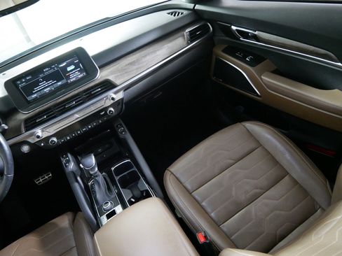 Used 2020 Kia Telluride SX w/ SX Prestige Package image 11