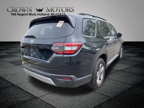 Used 2024 Honda Pilot EX-L image 11