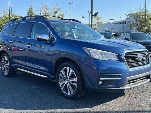 Used 2019 Subaru Ascent Touring w/ Popular Package #3 AWD/4WD image 3