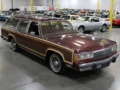Used 1990 Ford LTD Country Squire image 21