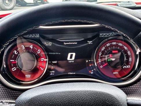 Used 2015 Dodge Challenger SRT Hellcat image 21