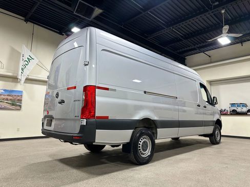 Used 2019 Mercedes-Benz Sprinter 4x4 170 image 8