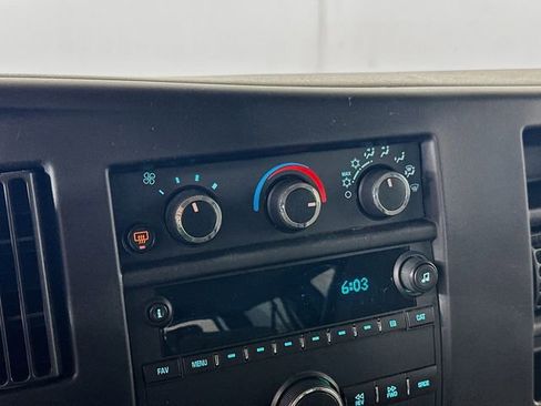 Used 2017 Chevrolet Express 2500 LT w/ LT Preferred Equipment Group image 15