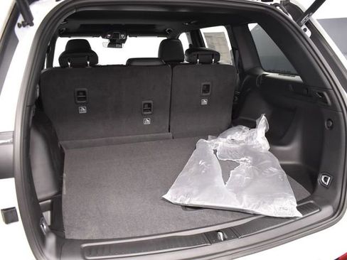 New 2025 Jeep Grand Cherokee Altitude w/ Trailer Tow Package image 36