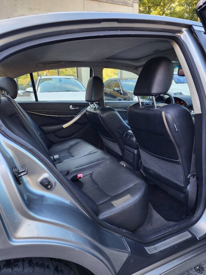 Used 2005 INFINITI G35 x Sedan w/ (P03) Premium Pkg C AWD/4WD image 12