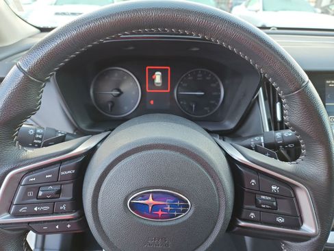 Used 2025 Subaru Outback Premium image 24