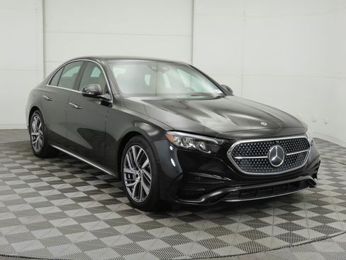 Certified 2025 Mercedes-Benz E 450 4MATIC Sedan image 3