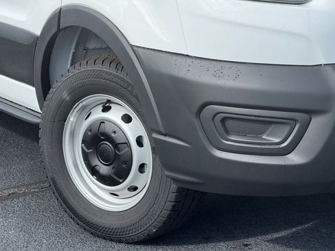 New 2025 Ford Transit 250 148 Medium Roof image 7
