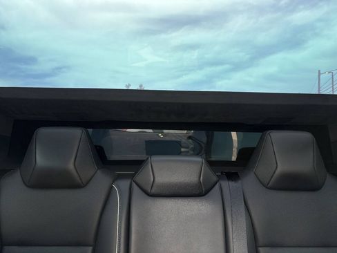 Used 2024 Tesla Cybertruck Cyberbeast AWD/4WD image 39