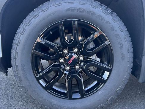 Certified 2024 GMC Sierra 1500 Elevation image 12