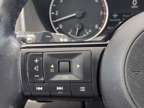 Used 2021 Nissan Rogue SL FWD image 26