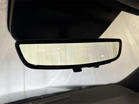 Used 2021 Cadillac Escalade Premium Luxury image 20