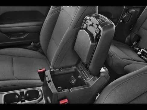 Used 2026 Jeep Wrangler Unlimited Sport AWD/4WD image 13