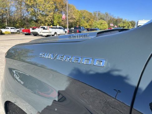 New 2026 Chevrolet Silverado 1500 LT image 32