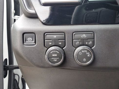 Used 2026 Chevrolet Silverado 2500 LT AWD/4WD image 20