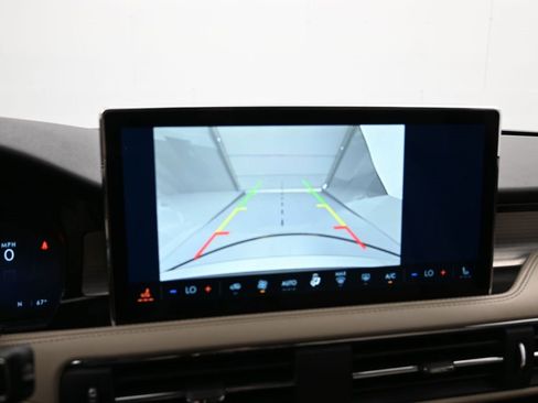 Used 2025 Lincoln Corsair FWD image 18