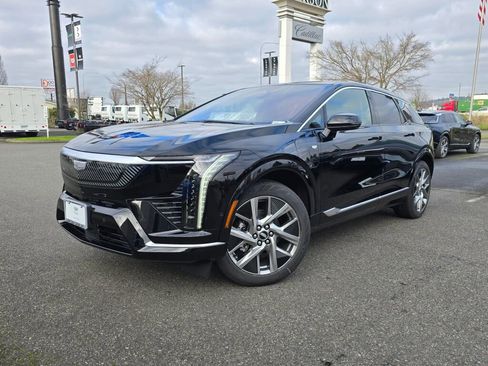 New 2026 Cadillac Optiq Luxury 1 image 3