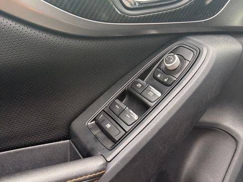 Used 2020 Subaru Crosstrek 2.0i Limited w/ Moonroof Package w/Navigation AWD/4WD image 10
