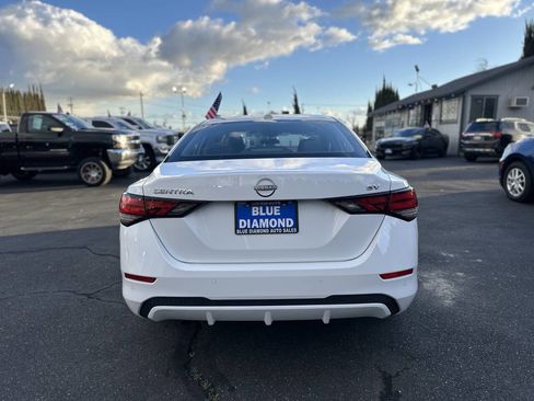 Used 2024 Nissan Sentra SV image 5